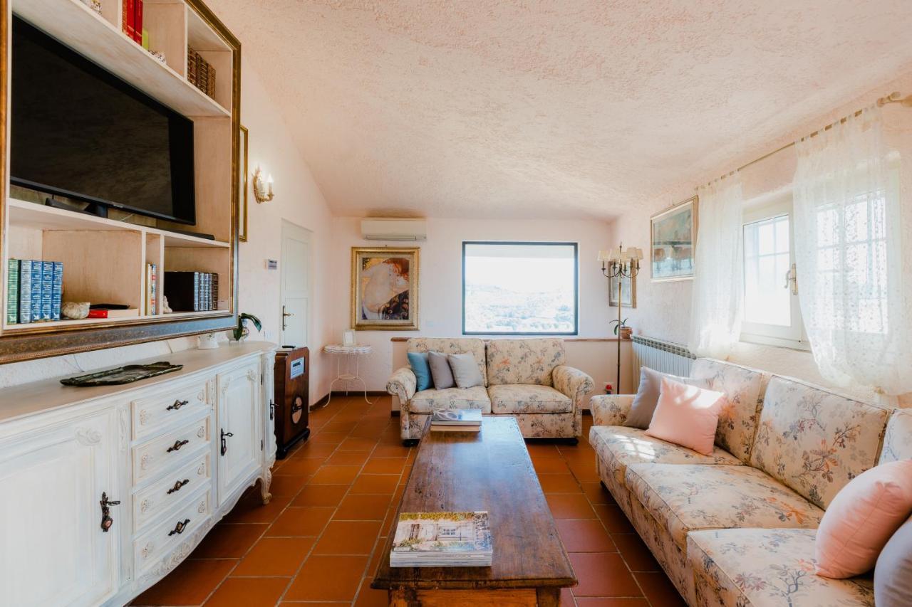 La Tana Del Geco Villa Massarosa Luaran gambar