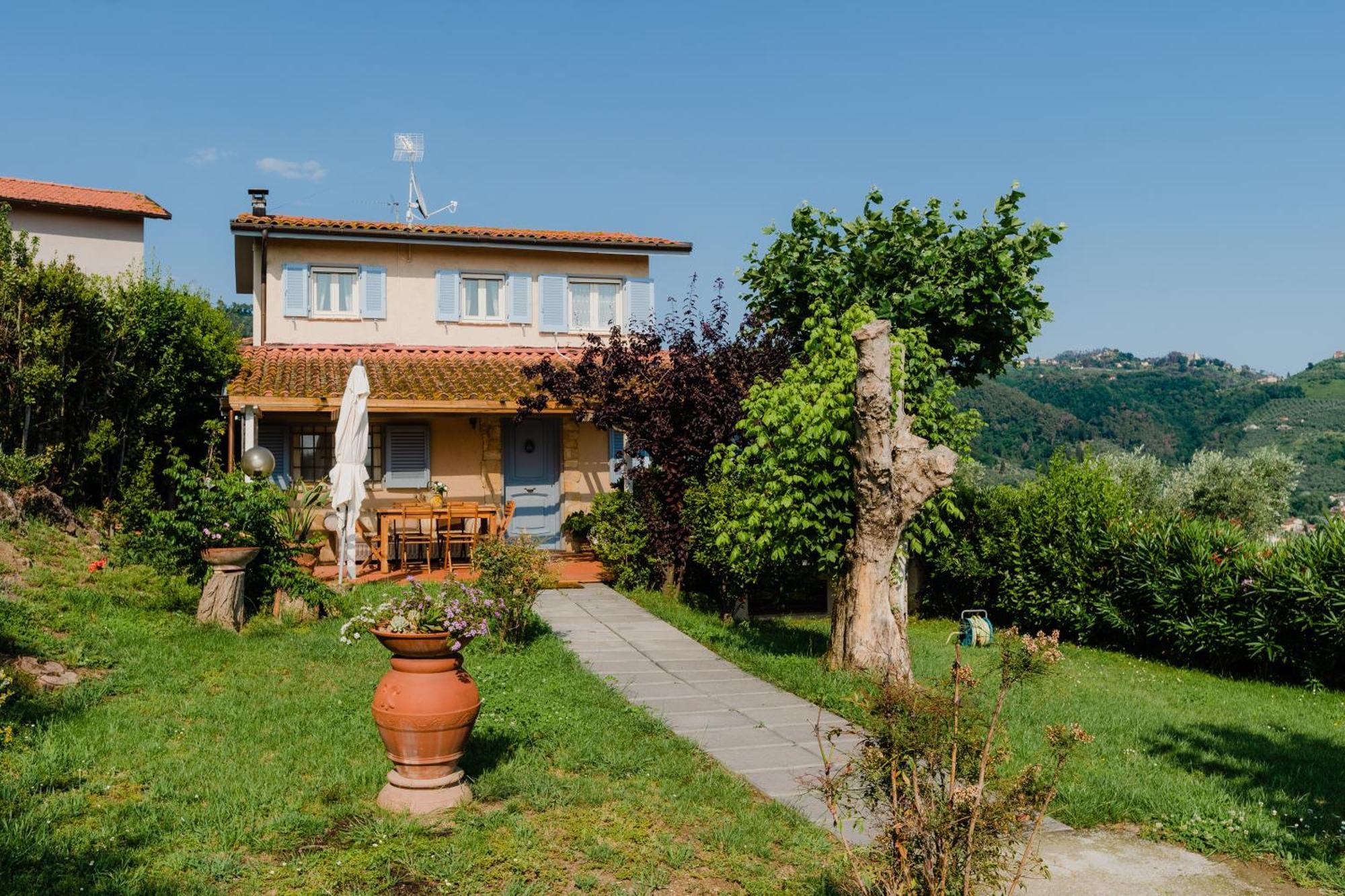 La Tana Del Geco Villa Massarosa Luaran gambar